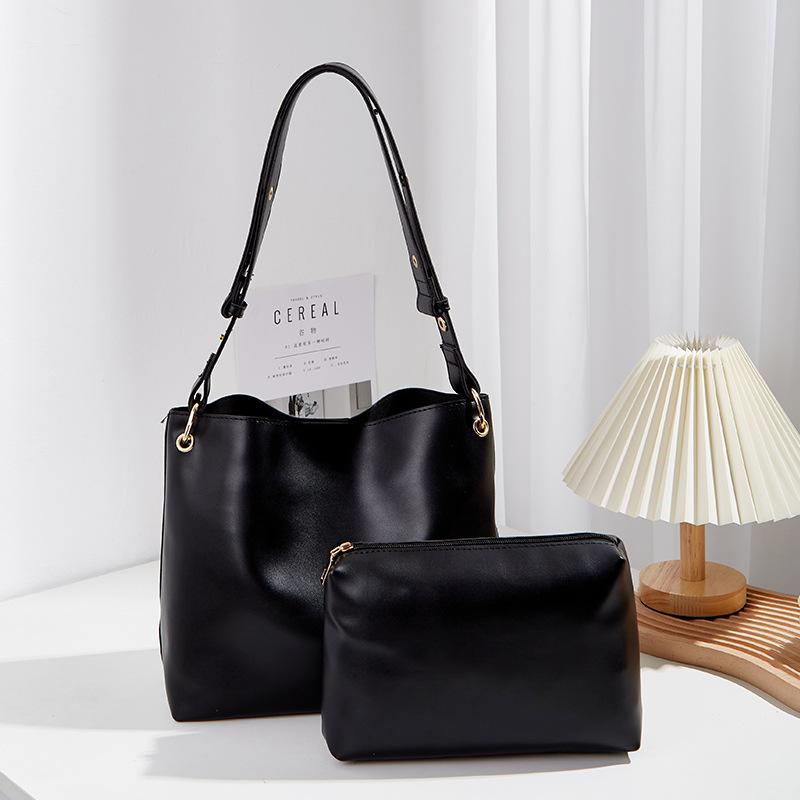Niche design sense autumn and winter bag bucket bag women's new large-capacity commuter tote single shoulder mother bag tide