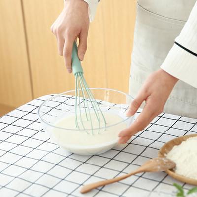 Frusta per uova Design ergonomico Bakeware Manico in PP Durevole manuale In silicone Agitatore per crema Strumento per miscelare il latte per prodotti da forno