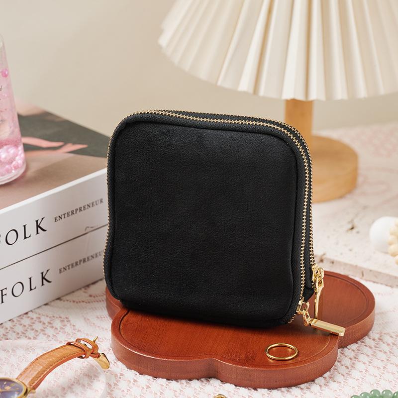 

2026 New Velvet Jewelry Organizer Bag Portable Travel Mini Jewelry Roll Pouch for Earrings Rings Necklace Soft Clutch Bag