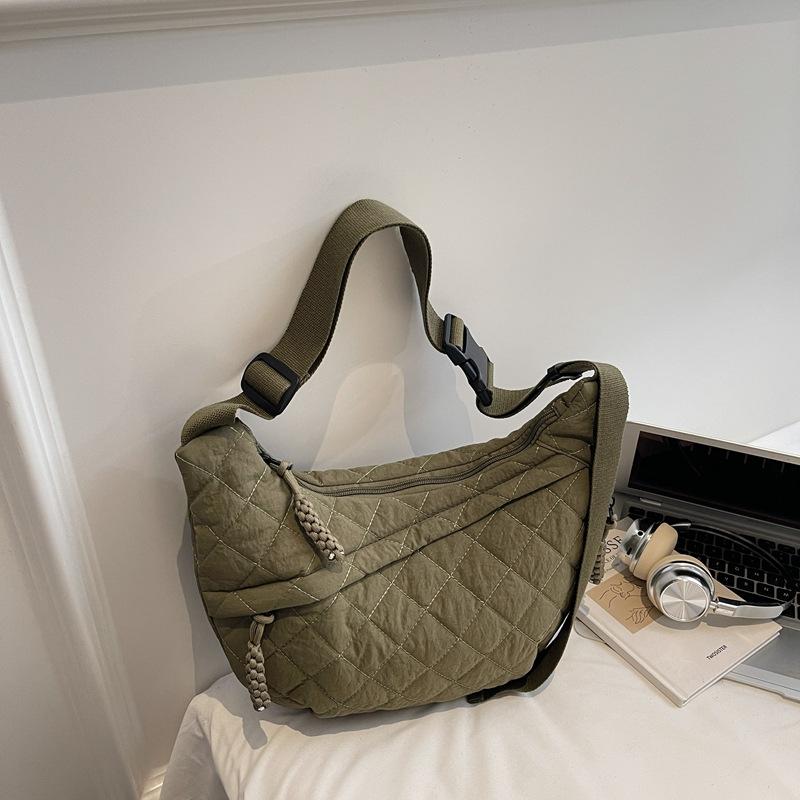 New Women Hobo Bag Large Capacity Crossbody Shoulder Bag Fashi Quilted Casual Tote Comfortable and Versatile Bags for Travel