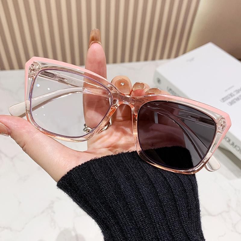 Damenmode Quadratischer Rahmen Photochrome Multifokale Lesebrille für Weit- und Nahsicht