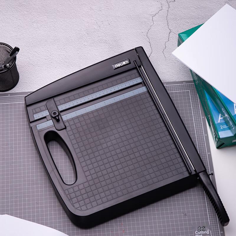 Deli 8051A A4 Paper Cutter CN plug (adapter included)