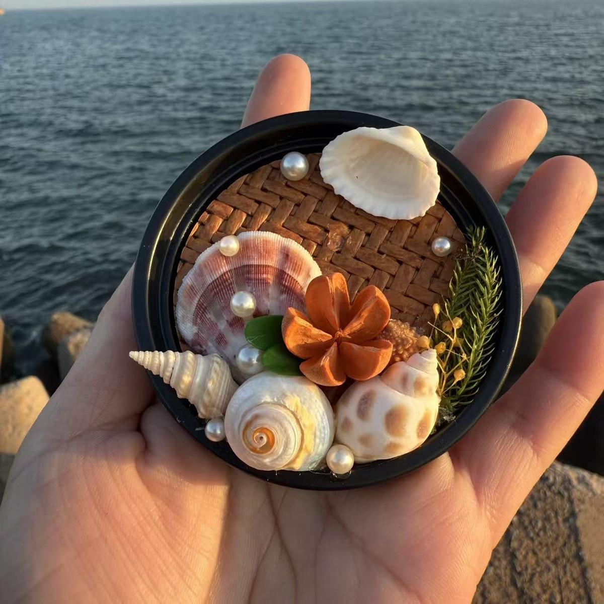 Natural conch shell refrigerator sticker, magnetic decoration, creative cultural and creative tourism souvenir, souvenir