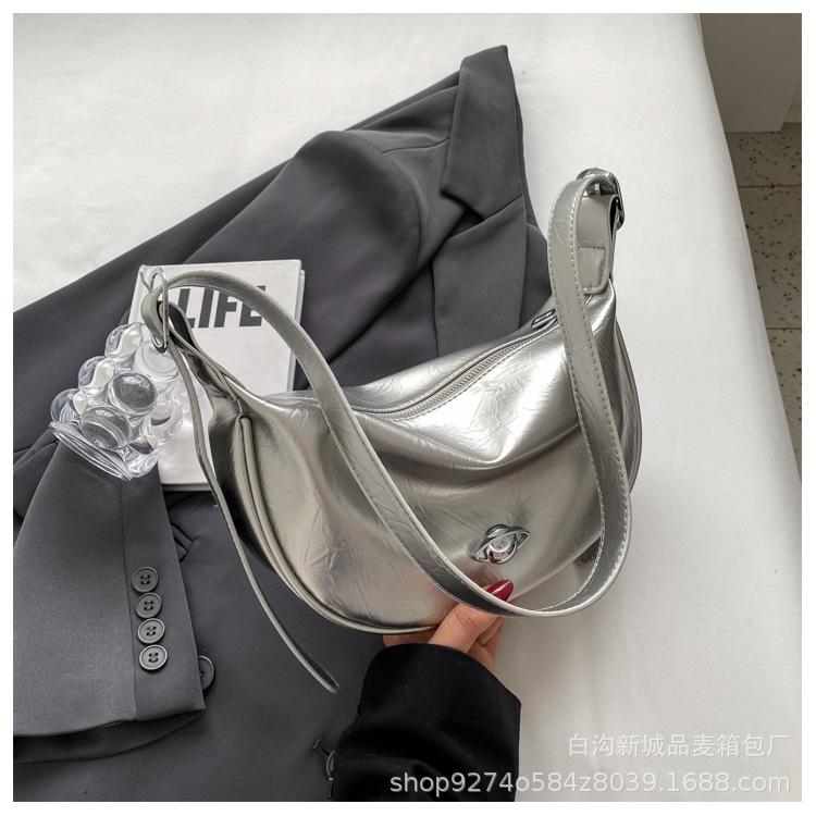 Summer simple Korean version small bag women's new 2025 fashion explosion messenger bag popular shoulder bag dumpling bag