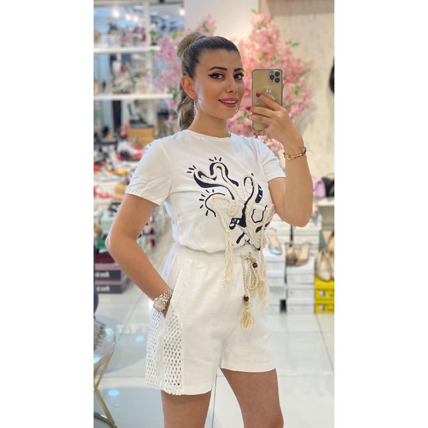 

Female Ecru Color Lined Linen Shorts S екрю
