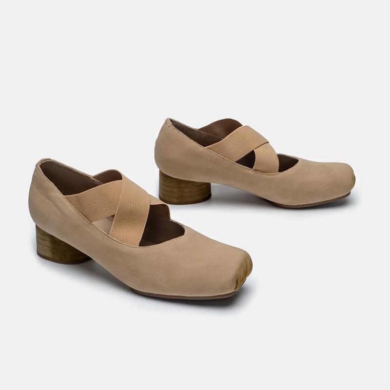 

Модные туфли из натуральной кожи в стиле ретро с квадратной головкой и неглубоким воротом для танцев, повседневные, удобные, модные, простые, ветреные, китайские, документальные туфли 40Instant delivery