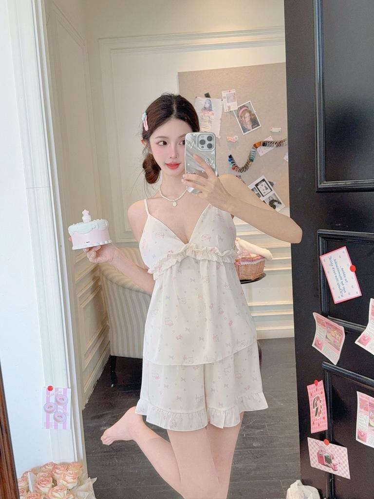 Summer new V-neck suspender nightdress women's sweet and cute cartoon suspender shorts student loungewear girl pink