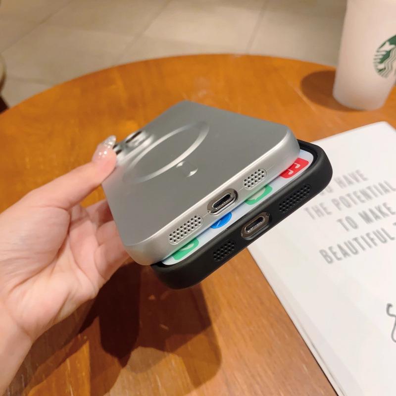 Płynny Metal MagSafe Magnetyczne Etui do iPhone 16/15/14 - Ładowanie Bezprzewodowe i Osłona Ochronna
