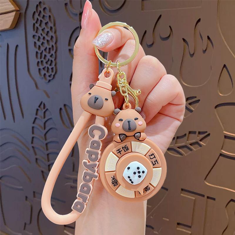 Мультяшная панда Игровой поворотный брелок Маленький кулон Капибара Автомобиль Сумка Брелок Маленький подарок