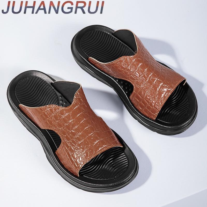 Summer New Style Men's Slippers Breathable Leisure Outdoor Soft Sole Slippers Shoes for Man Non-Slip Sandals Cool Beach Shoes