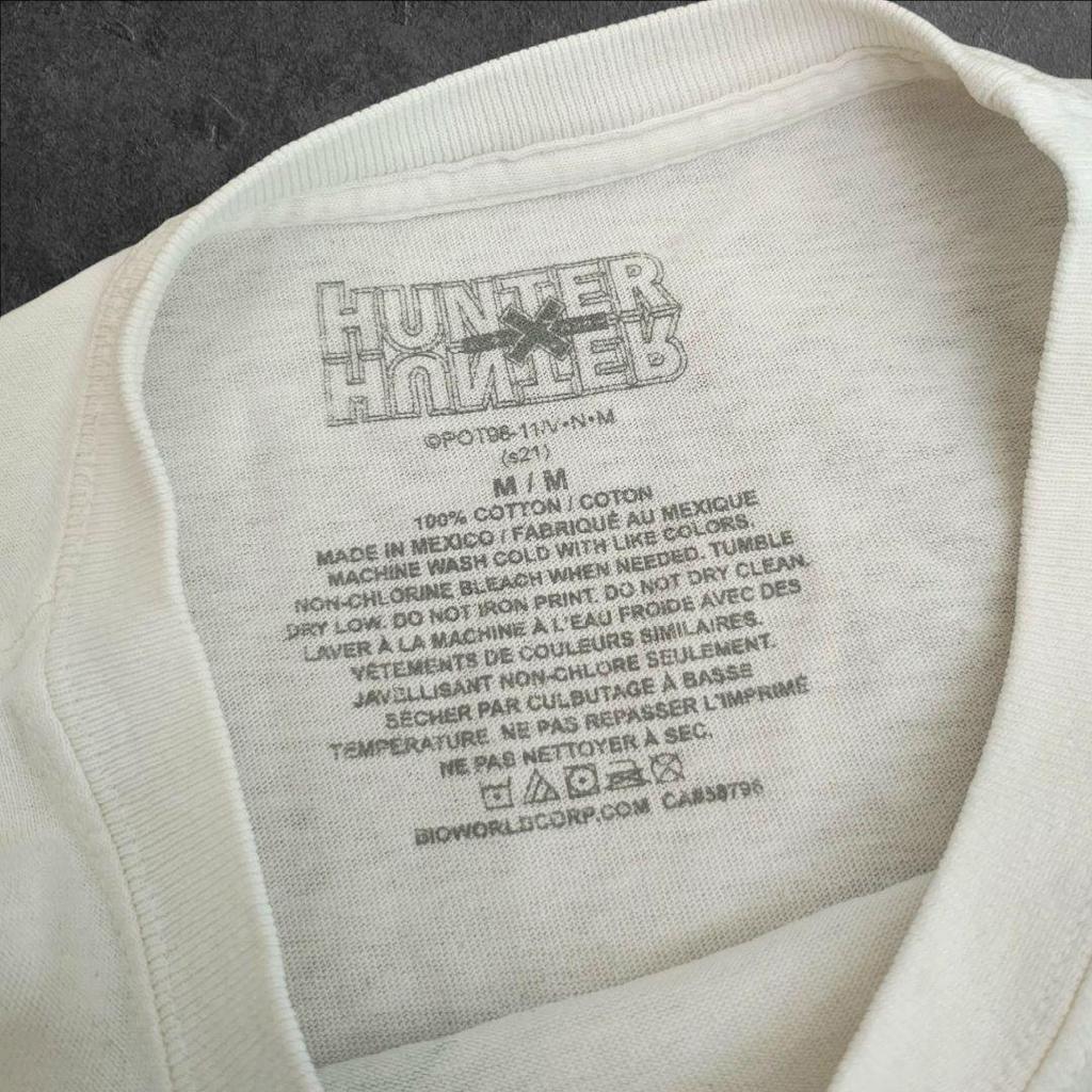 [USED] Rare Hunter x Hunter Official T-shirt, size M
