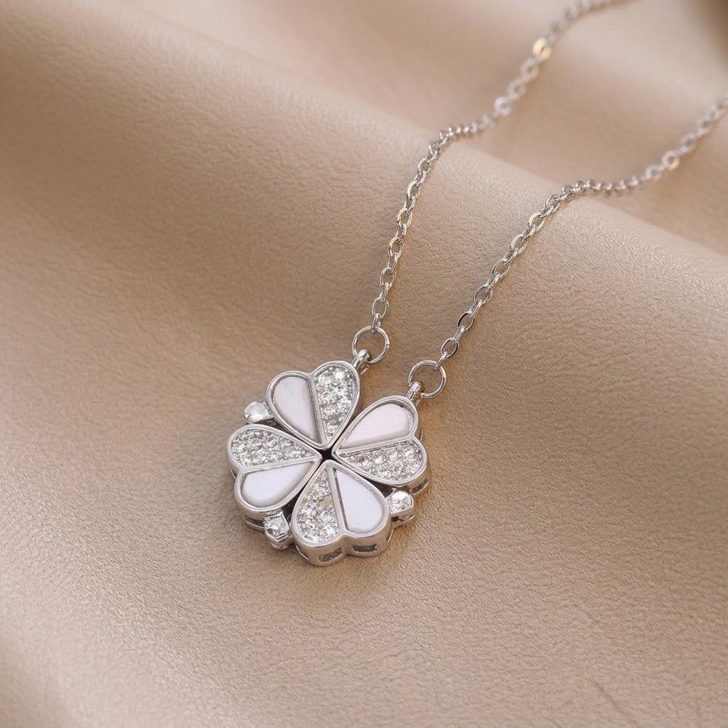 Women's European & American Style Four-Leaf Clover & Heart Pendant Clavicle Necklace
