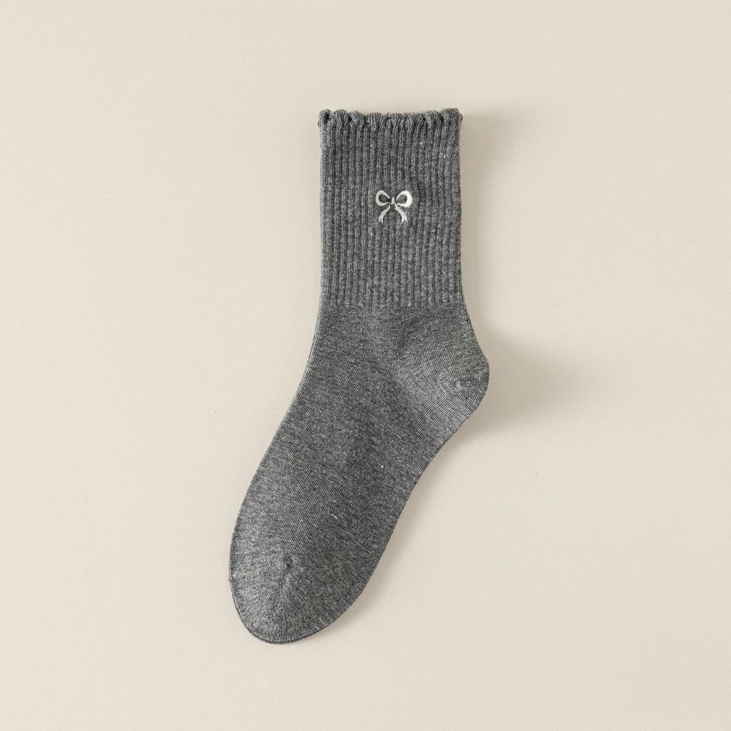 Female Autumn and Winter New Embroidery Bow Lace Polka Dot Wicking in The Tube Stack Socks