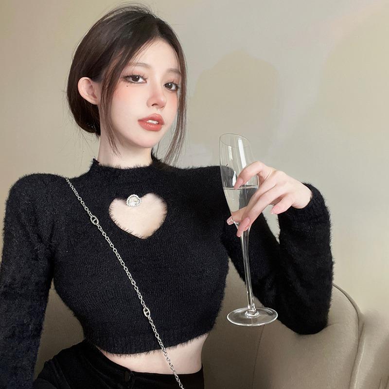 Женская трикотажная плюшевая футболка с круглым вырезом и длинными рукавами однотонный универсальный укороченный топ в форме сердца 1448₽