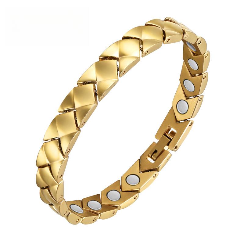 Luxurious SVANHILD Titanium Bracelet - Mirror-Polished Cubes for Boardroom To Gala Events