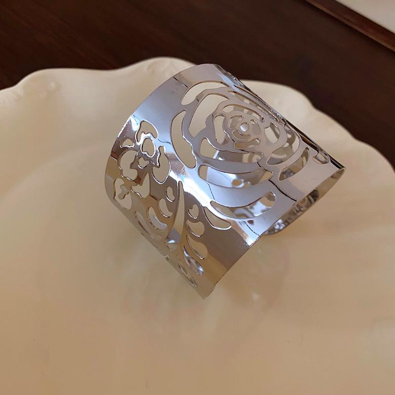 Minimalist Metal Grid Bracelet - European & American Fashion Niche, High-end Style Hand Jewelry