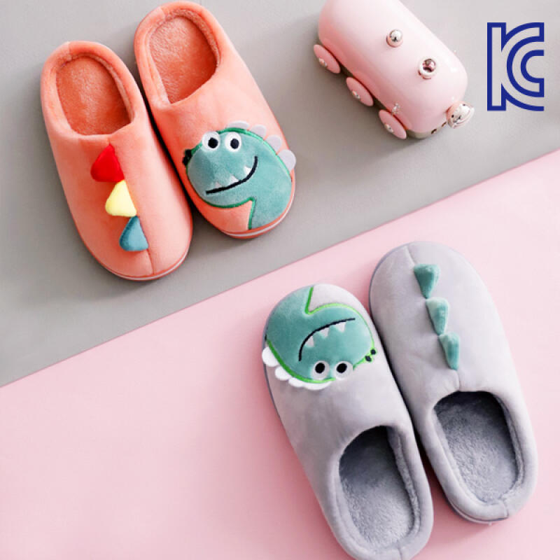 

KC-certified thermal cushion, non-slip, safe DINO kids slippers green