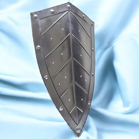 71.12 cm Medieval Leaf Pattern Steel Shield for LARP Cosplay Handmade Crusader Defense Gear Functional Shield Gift