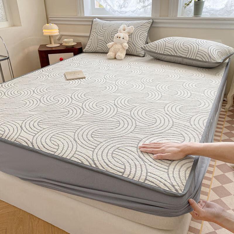 OEING Fitted Sheet Mattress Protector