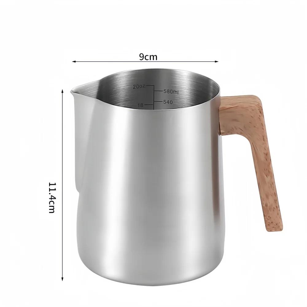 Jarra Jarra para Espumar Leche de Café Acero Inoxidable 304 Báscula de Precisión Mango con Textura de Madera Antiescaldado Utensilios de Café Profesionales