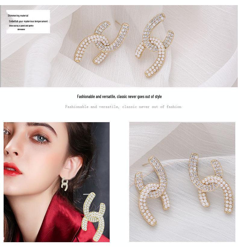 Xiao Xiangfeng Double C Pearl Bowknot Earrings: 925 Silver Zircon Japanese-Korean Style