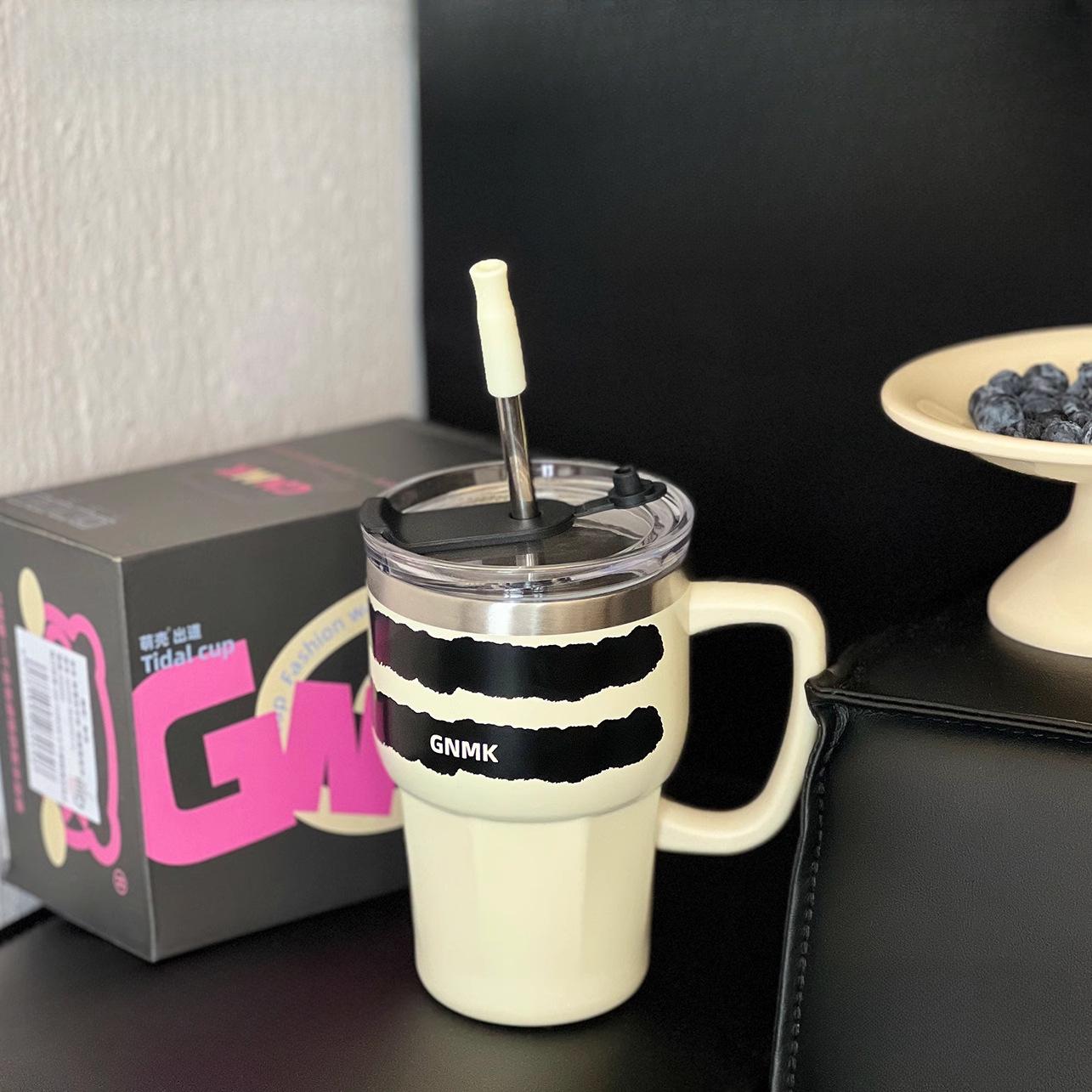 

New Ins Suction Straw Thermos Cup Girls Stylish Big Cap Water Cup Office Stainless Coffee Cup Durable Durable Useful 600ml