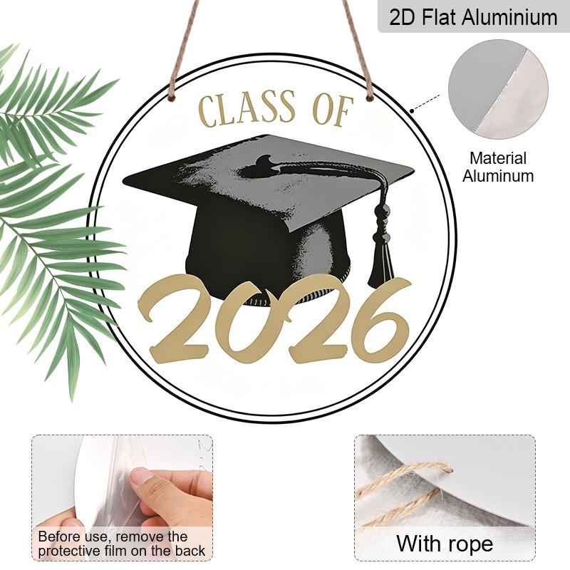 This 2D Flat Aluminum 2026 Graduation-themed Wall Decoration, Available in Various Sizes and Featuring A Retro Black and Gold Graduation Cap Design