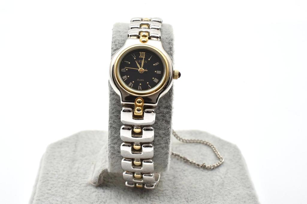 Used SEIKO UrbanWatches Stainless Steel Women blackDial