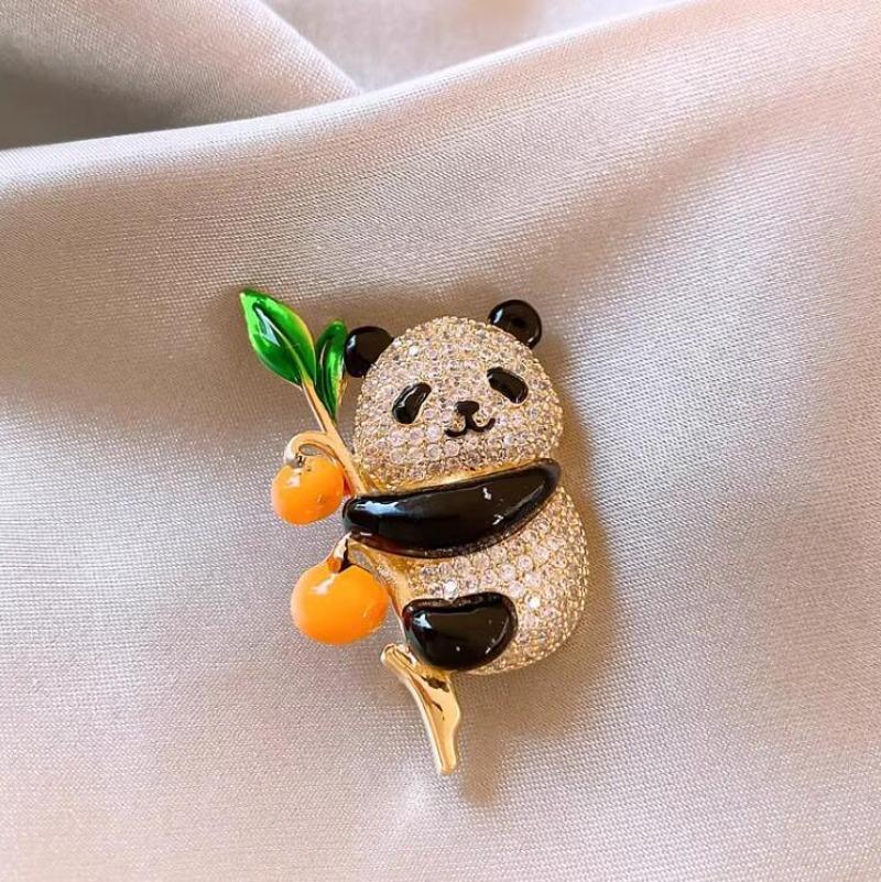 1Pc Cute Panda Brooch Chinese Trendy Versatile Personalized Jewelry Accessories Fashion Party Accessories Gifts Good Luck