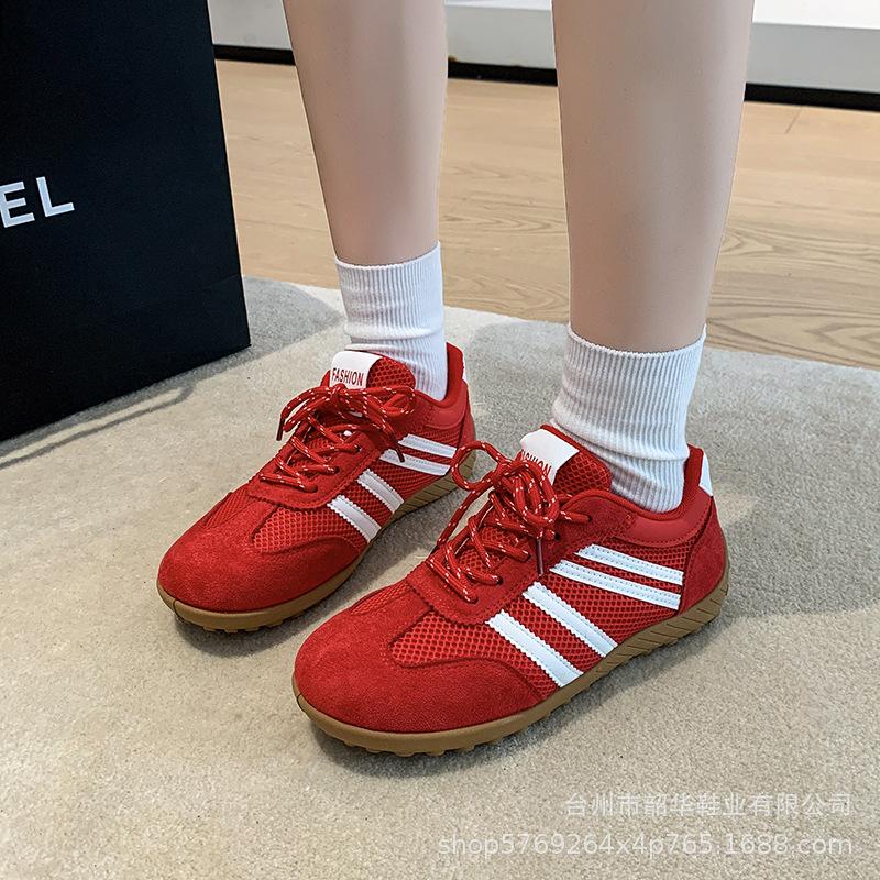 Nischen-Retro-Kontrastfarben-Deutsche Trainingsschuhe Damen 2025 Herbst neue vielseitige atmungsaktive Mesh-Freizeit-Sport-Flachsohlen-Forrest Gump-Schuhe