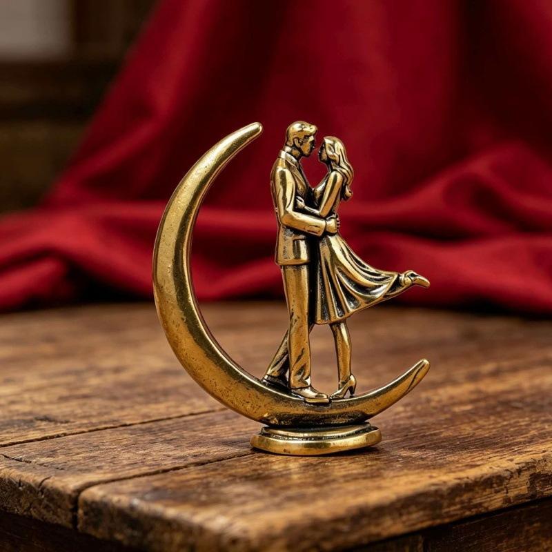 Brass Couple Hugging Statue Modern Art Figurine Handcrafted Polished Lover Ornament For Bedroom Living Room Home Decor