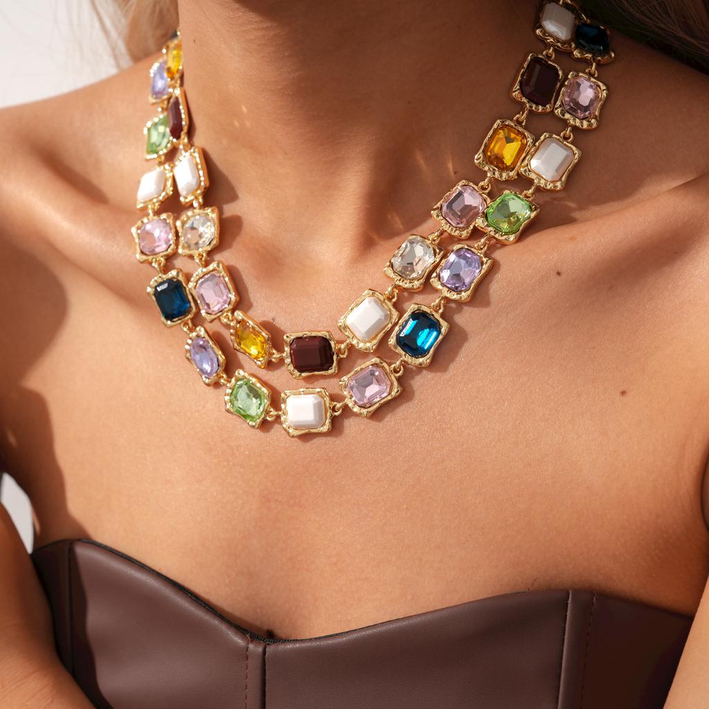 Vintage Diamond-encrusted Geometric Square Splicing Sweater Chain Court Style Heavy Industry Exquisite Necklace