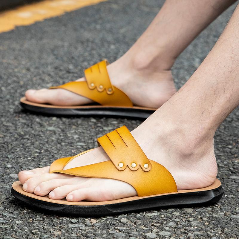 Summer men's shoes Breathable and comfortable flat bottomed style Outdoor beach Daily street walking Plus Size Breathe sandal