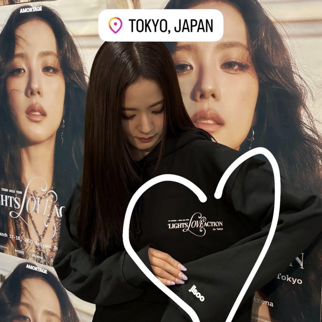 

[USED] BLACKPINK JISOO HOODIE, Size M