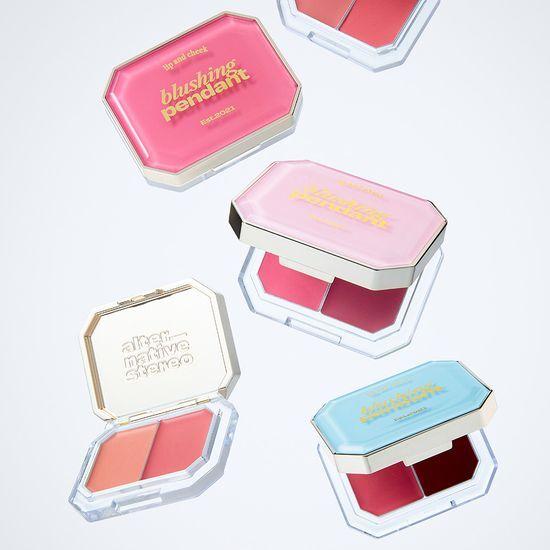 Alternative stereo Blushing Pendant Single/Planned