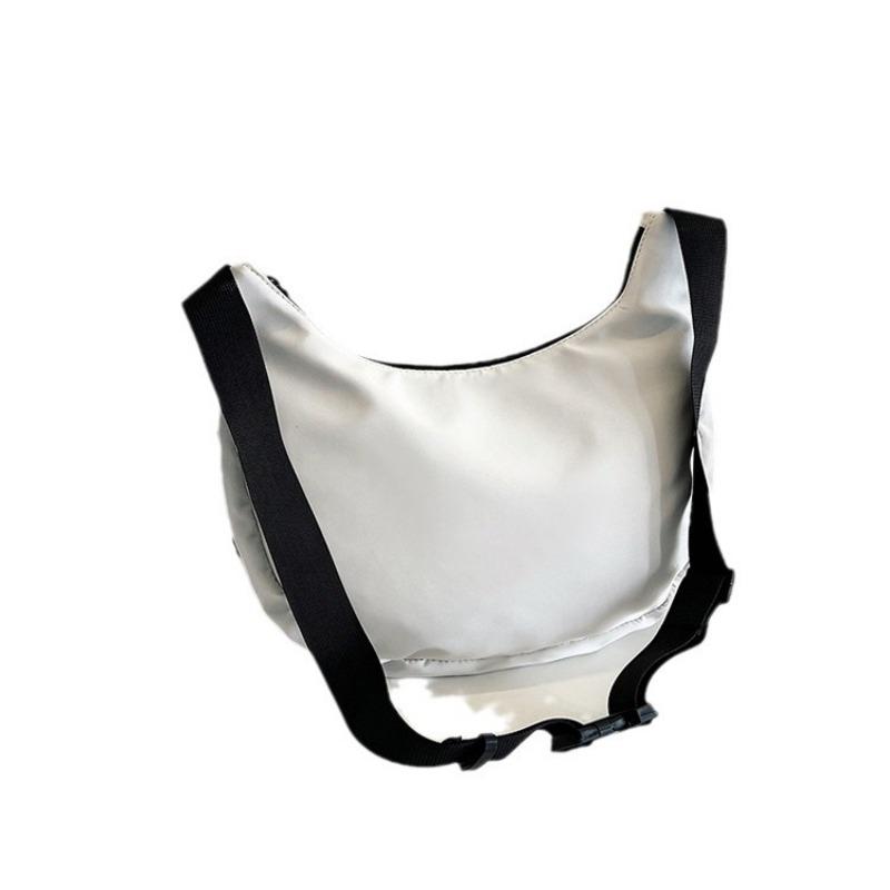 Fashion commuter large-capacity shoulder bag women's spring and summer new casual versatile tote bag underarm bag