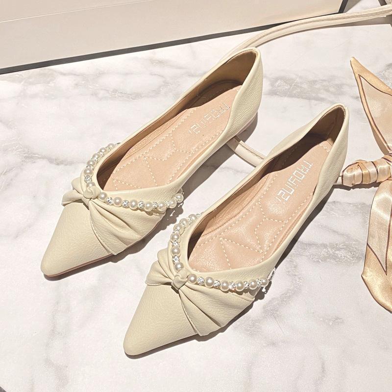 

Остроносые туфли-лодочки женские осень весна 2025 новые со стразами жемчугом фея нежные на плоской подошве женские туфли большого размера 40 бежевый