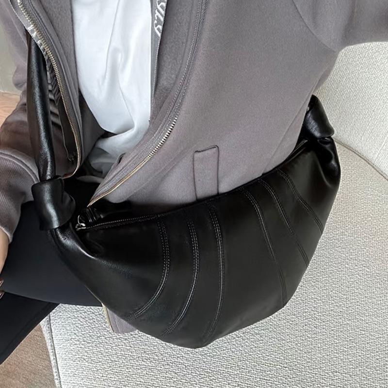 Sheepskin Croissants Women's Genuine Leather Croissant Bags, High-end Single Shoulder Crossbody Armpit Bags, Niche Dumpling Bags, Light Luxury