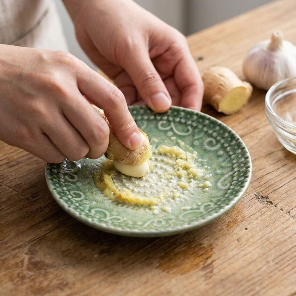 2-in-1 Round Vegetable Grinding Tool Glazed Hand Grinder Masher Ceramic Ginger Grater Restaurant