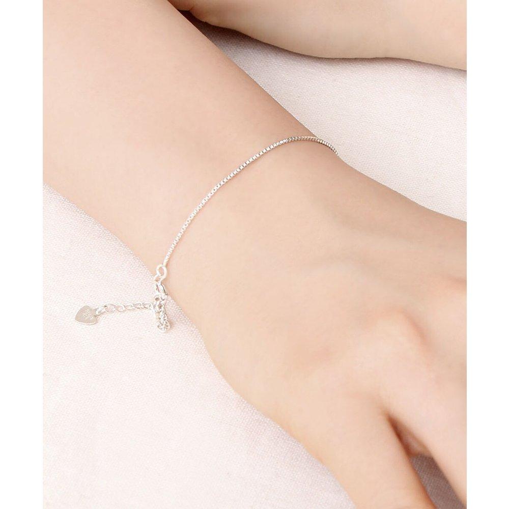 

92.5 Sterling Silver Silky Line Chain Silver Bracelet