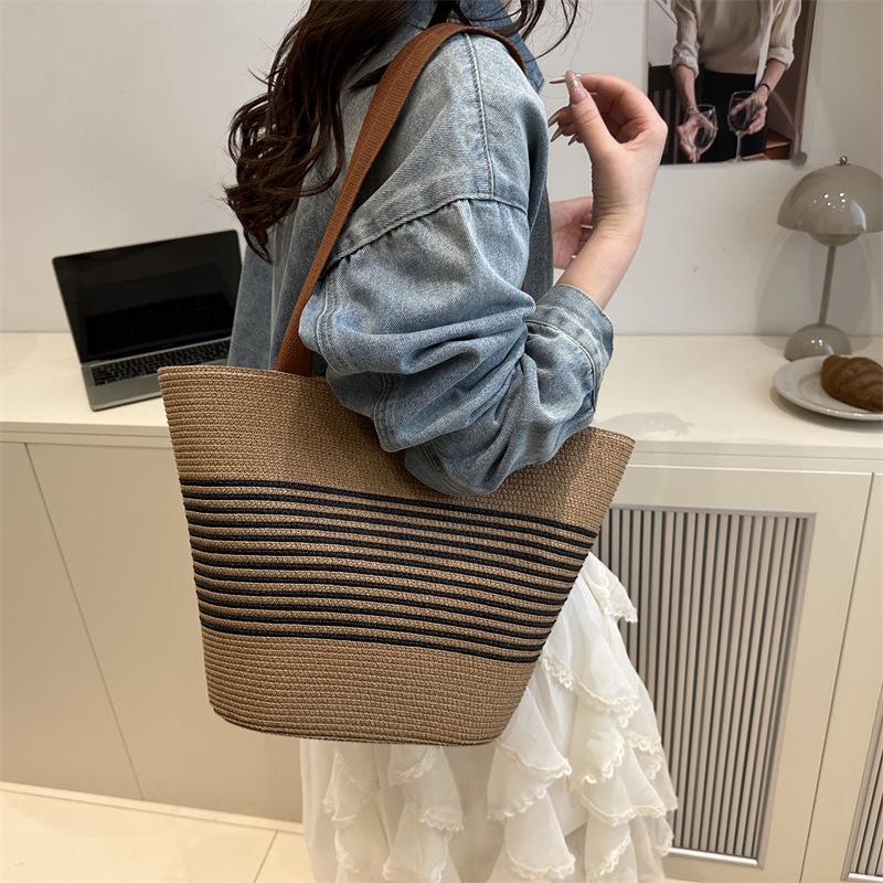 Classic Striped Women Straw Bucket Shoulder Bags Large Capacity Casual Ladies Underarm Bag Versatile Girls Handbags Beach Tote