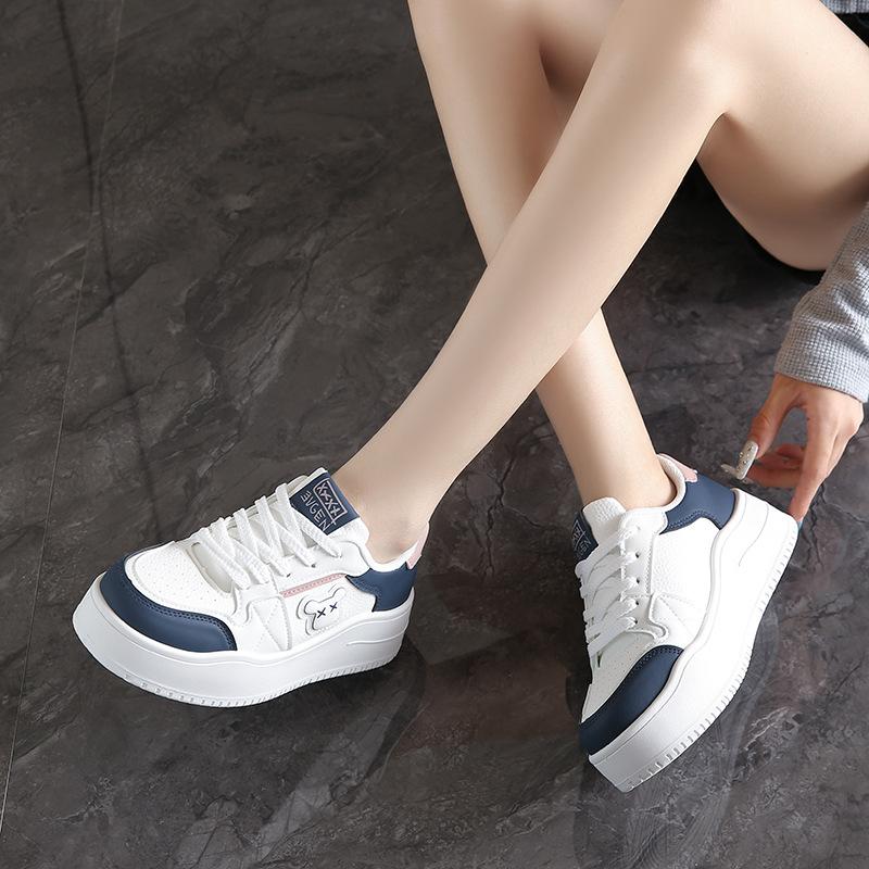 2025 autumn new ins Korean version of the trend of white shoes, female students platform versatile casual sports board shoes MXF02