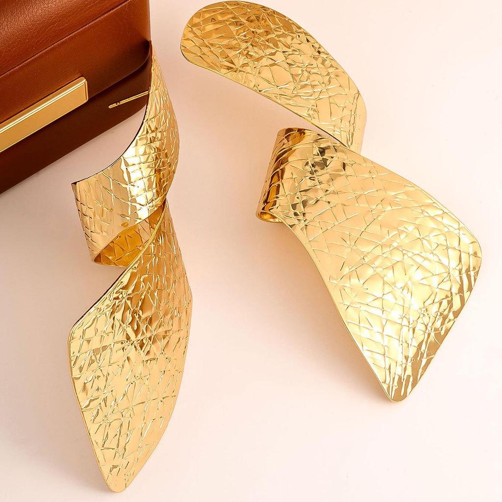 European Geometric Irregular Pleated Alloy Earrings