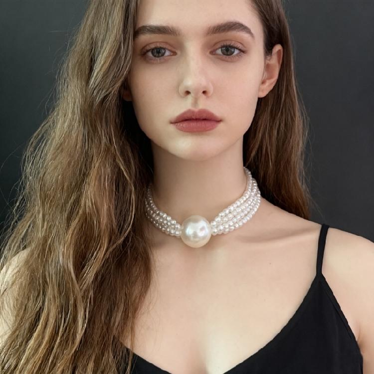Elegant Layer Imitation Pearls Statement Necklace Large Bead Detailing For Neck Outfits