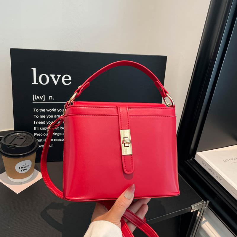 Versatile and Fashionable, Small-scale Design, Simple Single-shoulder Bag, Crossbody and Handbag