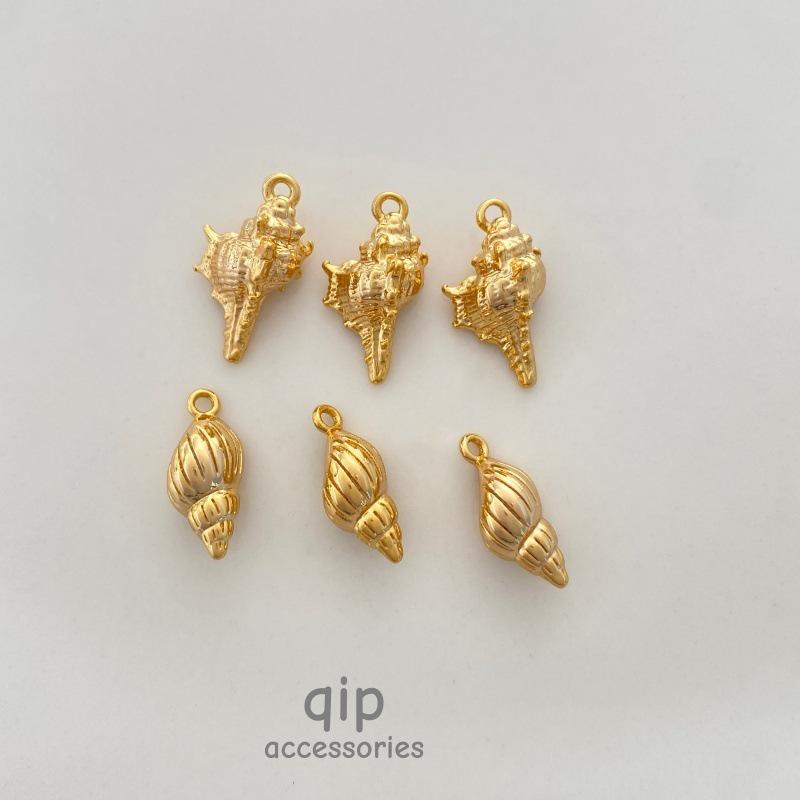 18k Gold-Plated Starfish & Seashell Pendant Jewelry for Beach Vacations