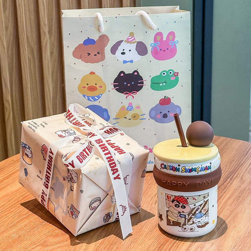 Crayon Xiaoxin Keramiktasse mit Deckel Kinder Strohbecher Niedliche Cartoon Studenten Wassertasse Geburtstagsgeschenkbox