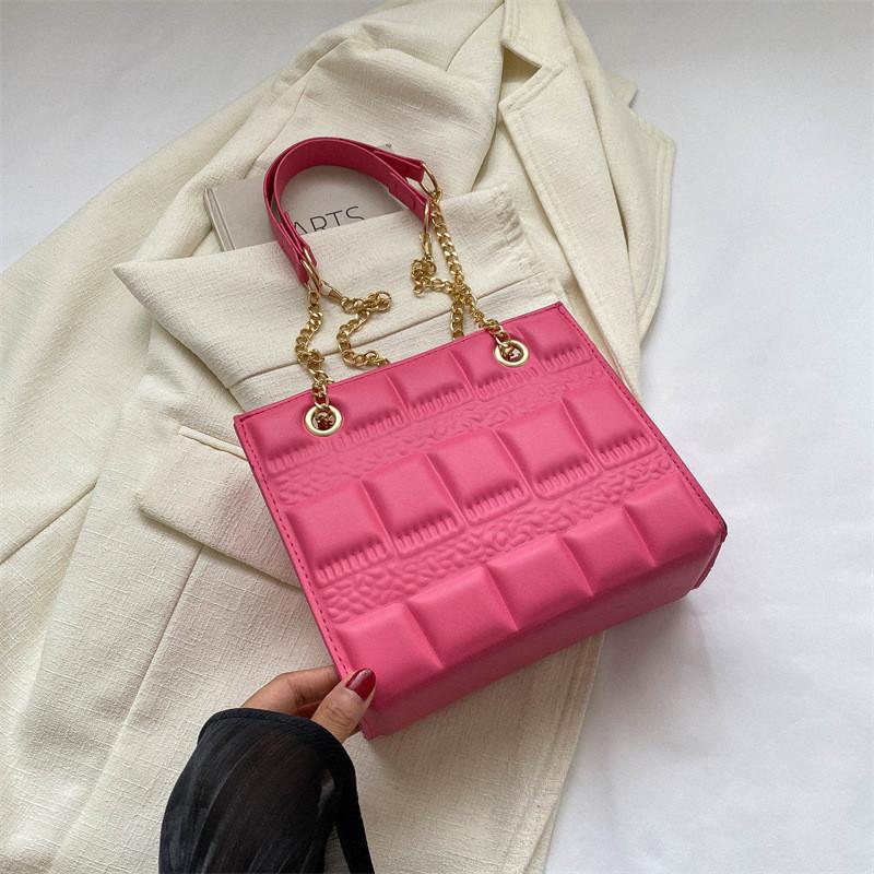 Elegant Classic Square Shoulder Bag Featuring Unique Stitching Details For Modern Fashion розовый