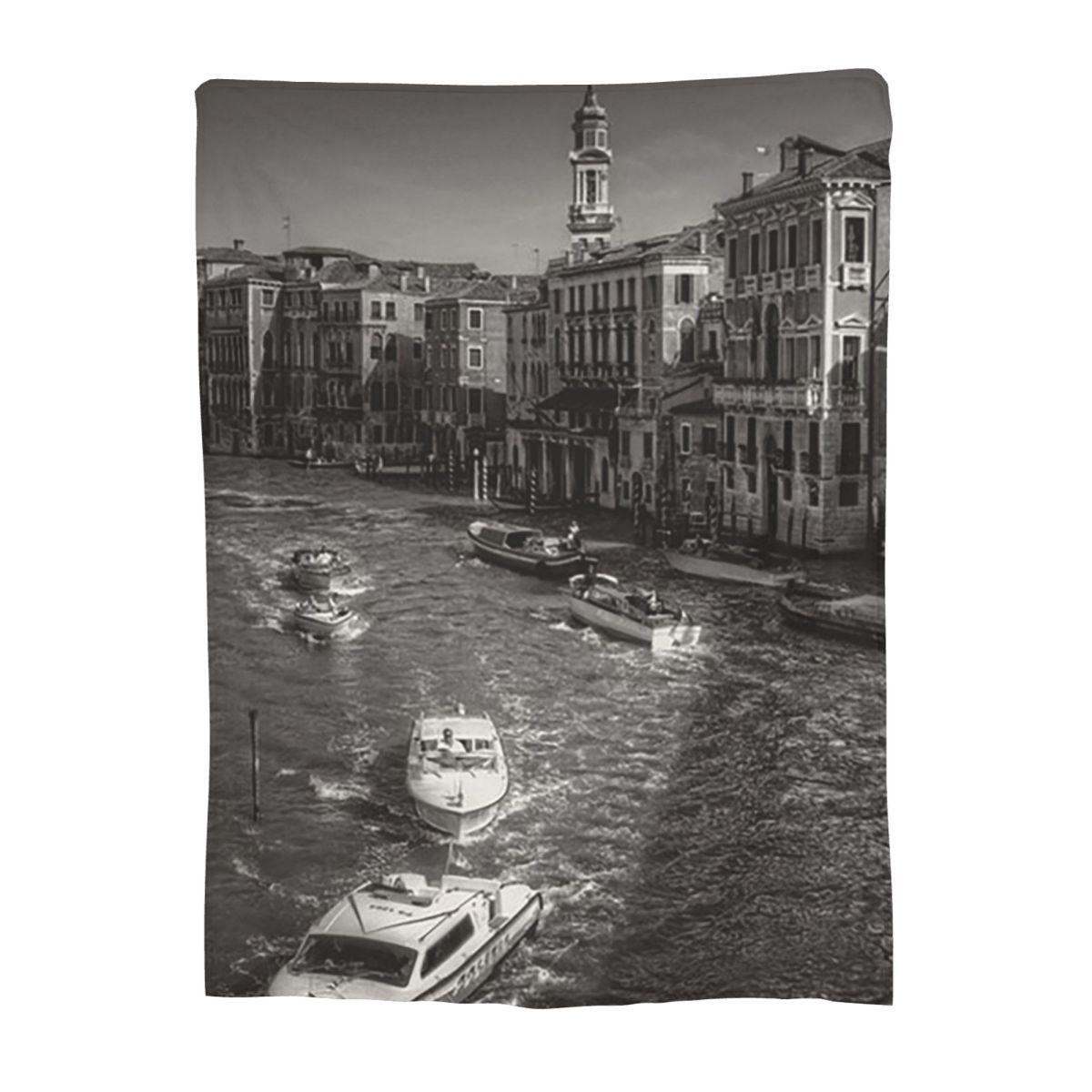 Looking North On The Grand Canal  Blanket Fleece Sofa Throw Blanket Super Soft for Couch Bedding Travel Throws Bedspread Quilt 30x40in
