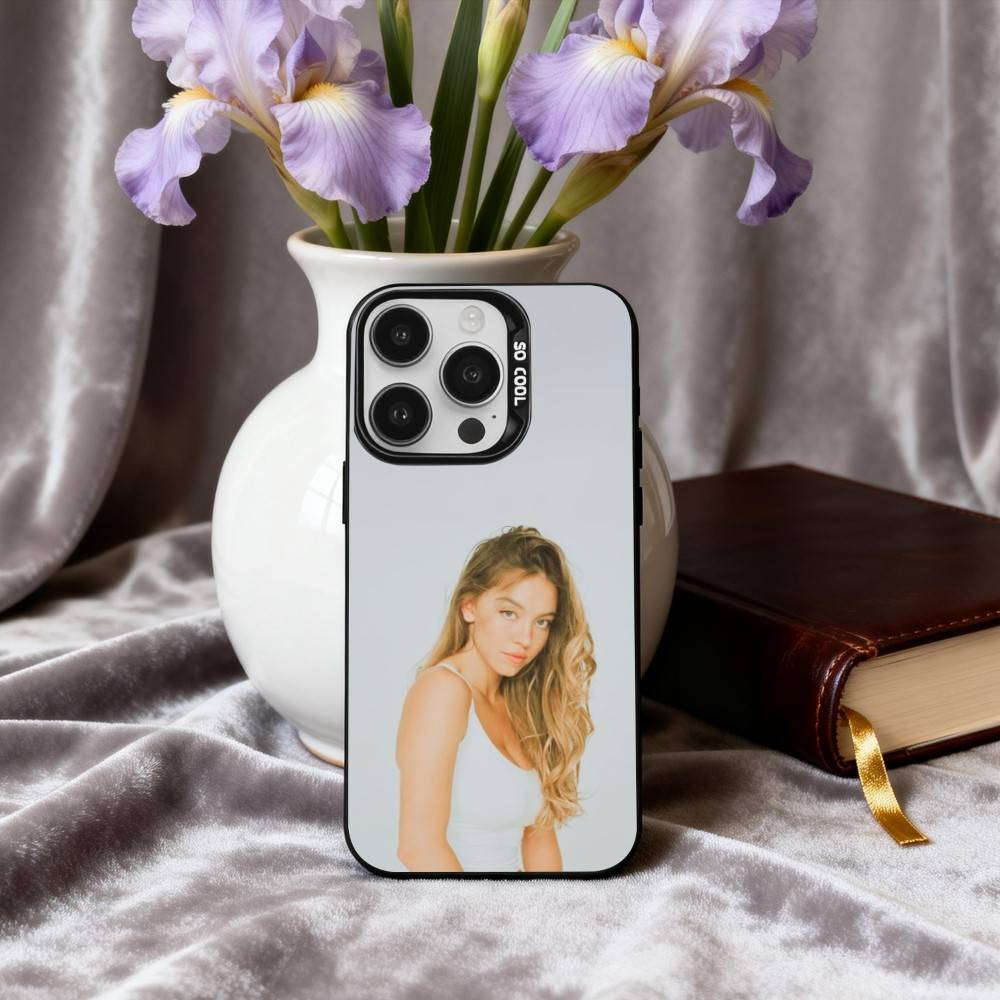 Stunning S-Sydney S-Sweeney Actress Phone Case For iPhone17,16,15,14,13,12,11 Plus,Pro Max Black Candy silver phone case